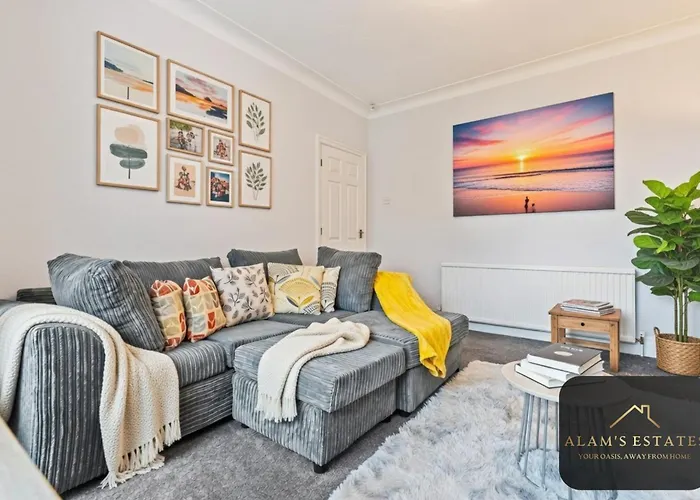 Spacious 4 Bedroom House - Ideal For Family And Contractors - Free Wifi And Free Parking * Leeds (West Yorkshire)