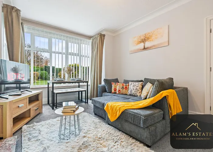 Spacious 4 Bedroom House - Ideal For Family And Contractors - Free Wifi And Free Parking