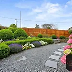 Spacious 4 Bedroom House - Ideal For Family And Contractors - Free Wifi And Free Parking * Leeds (West Yorkshire)