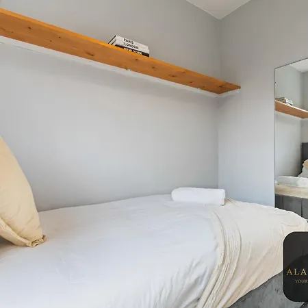 Spacious 4 Bedroom House - Ideal For Family And Contractors - Free Wifi And Free Parking