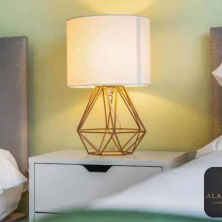 Spacious 4 Bedroom House - Ideal For Family And Contractors - Free Wifi And Free Parking לידס