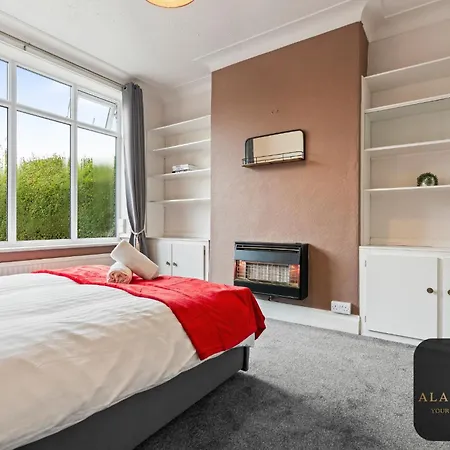 Spacious 4 Bedroom House - Ideal For Family And Contractors - Free Wifi And Free Parking