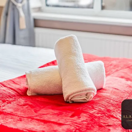 Feriehus Spacious 4 Bedroom House - Ideal For Family And Contractors - Free Wifi And Free Parking