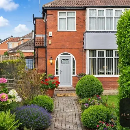 Spacious 4 Bedroom House - Ideal For Family And Contractors - Free Wifi And Free Parking