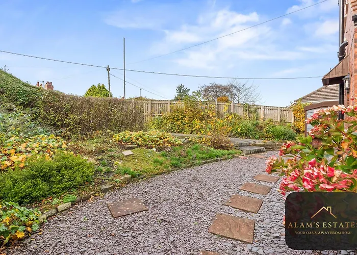 Spacious 4 Bedroom House - Ideal For Family And Contractors - Free Wifi And Free Parking Сasa de vacaciones