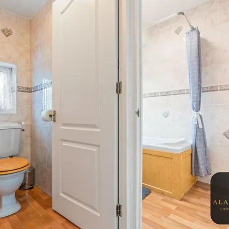 度假居 Spacious 4 Bedroom House - Ideal For Family And Contractors - Free Wifi And Free Parking