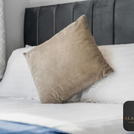 度假居 Spacious 4 Bedroom House - Ideal For Family And Contractors - Free Wifi And Free Parking *